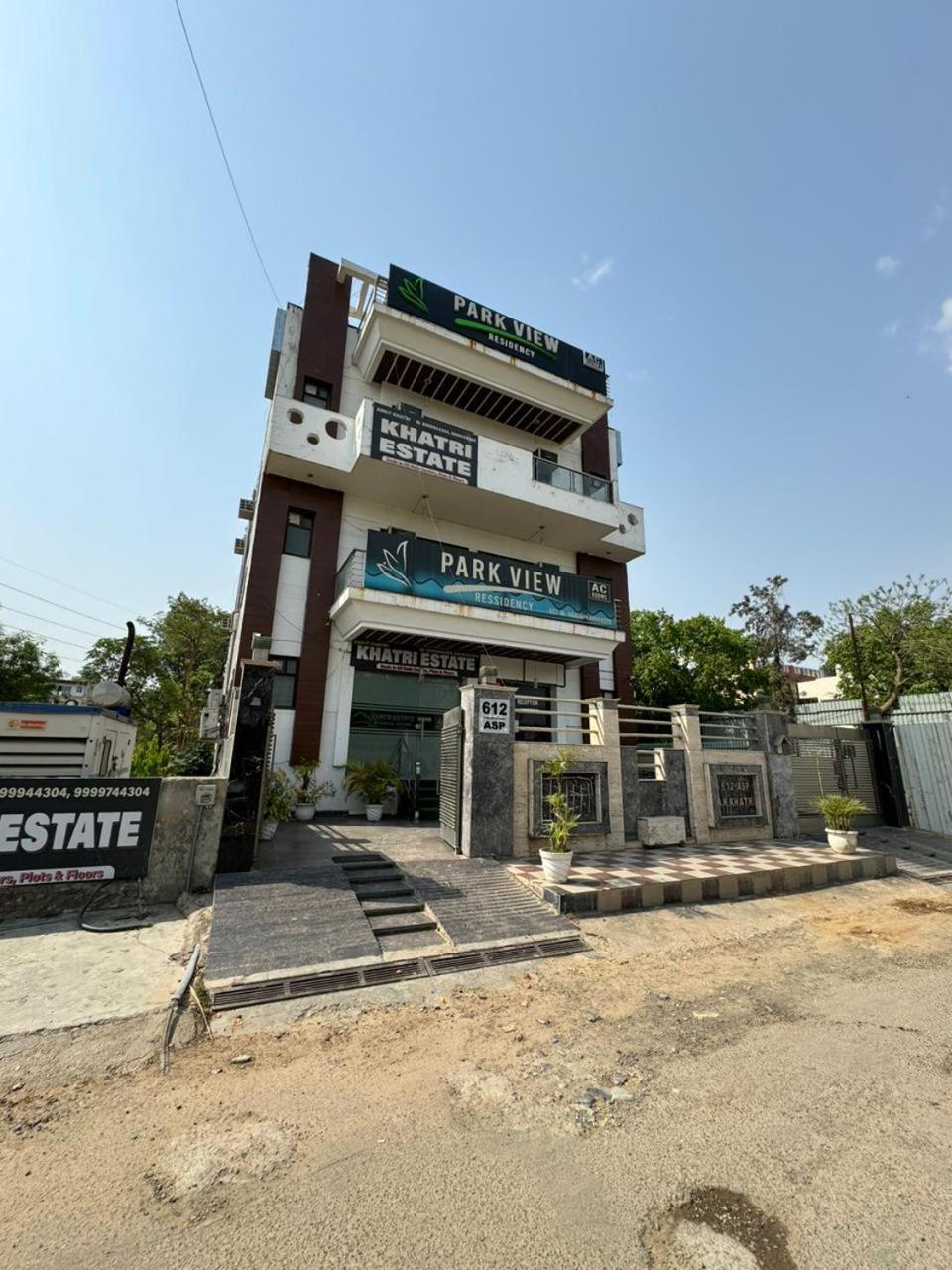 Parkview Residency Hotell Gurgaon Eksteriør bilde